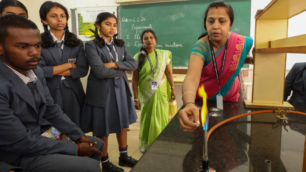 MES Kishore Kendra Public School